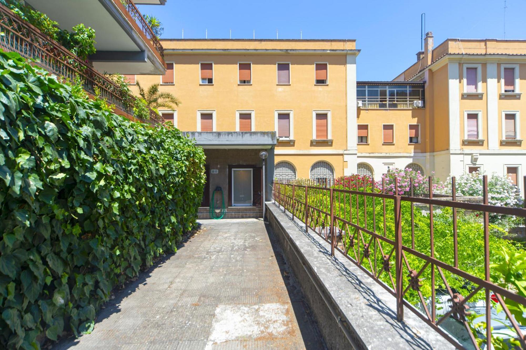 Villino San Cosimato, Nel Cuore Di Trastevere Apartment Rom